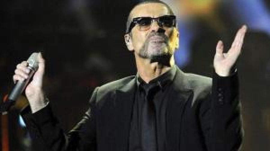 El cantante George Michael fue sepultado hoy, tres meses después de su muerte