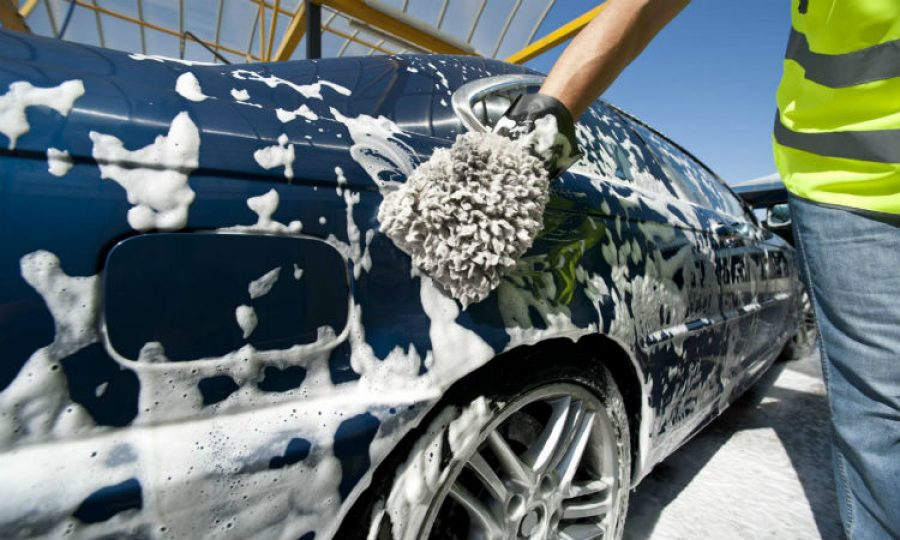 Tener un carro siempre radiante es posible con estos pequeños trucos