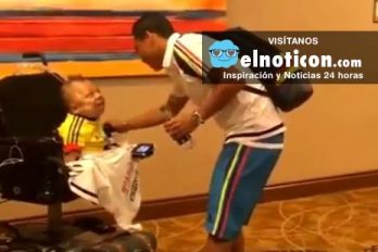 El increíble gesto de los jugadores de la Selección Colombia con un hincha en discapacidad ¡Qué gran corazón!