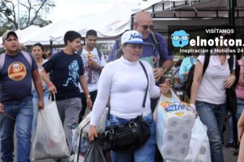 Venezolanos se abastecieron de productos básicos en Colombia