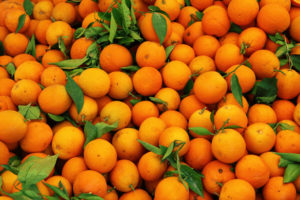 Mira cómo se hace industrialmente el zumo de naranja