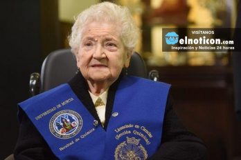 Abuelita se graduó de química a sus 94 años, ¡una lección de vida!