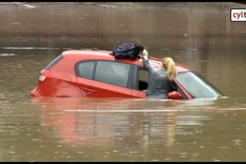 Esta mujer logró escapar de su carro en medio de una inundación y su rescate se hizo viral. ¡Qué suerte tuvo!