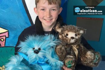 Campbell tiene 12 años y se dedica en su tiempo libre a hacer osos de peluche para niños enfermos