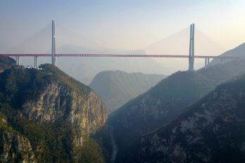 Inauguran el puente mas alto del mundo, ¡es impresionante!