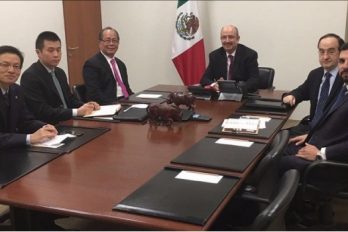 China propone alianza con México para enfrentar a Trump