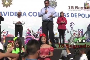 ¡Todo un Grinch! El gobernador de Nuevo León (México) revela la identidad de Santa Claus en un evento público. ¡A que no lo sabías!