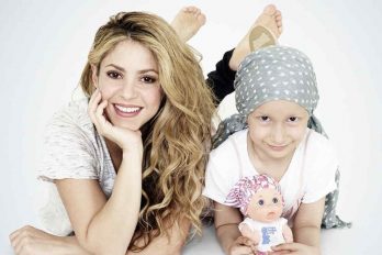Shakira diseñó muñecas calvitas, para ayudar a los niños que tienen cáncer y hayan perdido su pelo