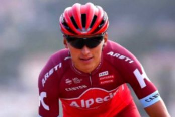 El ciclista Jhonatan Restrepo se subió al podio en la Vuelta a Murcia