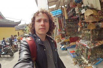 ¡MADE IN CHINA! Vive desde adentro un típico mercado en Shangai. ¡Qué cultura y qué piratería!