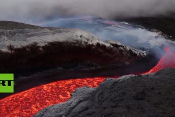 ¡Terroríficamente hermosos! Los ríos de lava del volcán Etna… ¡Vistos desde un dron!