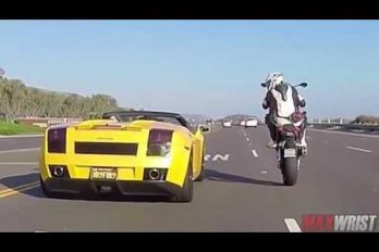 Este joven desafío con su moto al conductor de un Lamborghini. ¡Te sorprenderá la maniobra que hizo!