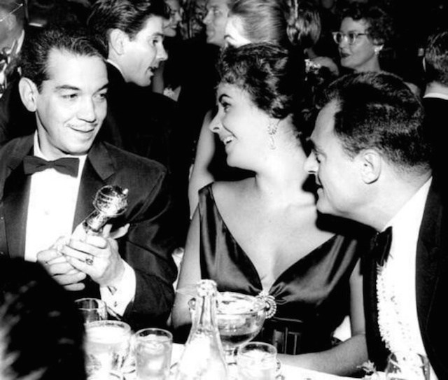 Sabías que ‘Cantinflas’ le arrebató un Globo de Oro al actor Marlon Brando