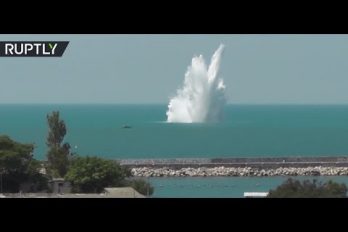 Detonan en la península de Crimea una bomba nazi de 1941. ¡La explosión provocó una impresionante ola de 30 metros!