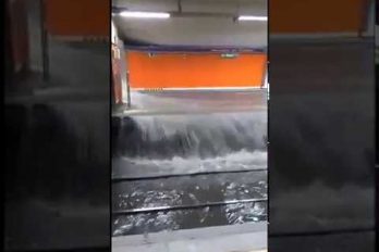 ¡Con el agua al cuello! Así quedó el metro de Madrid después de las fuertes lluvías. ¡Parece un río!