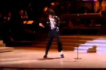 ¿Recuerdas el ‘Moonwalk’, el paso que inmortalizó a Michael Jackson? Esta fue la primera vez que lo hizo en vivo… ¡en 1983!