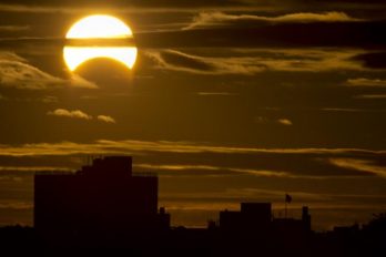 Si no se quiere perder el próximo eclipse solar, siga estas instrucciones
