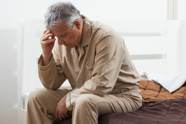 Estudio revela que dormir mal puede aumentar las probabilidades de desarrollar Alzheimer
