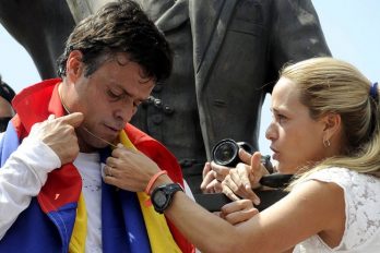 Esta es la primera fotografía de Leopoldo López con sus hijos, ¡like si apoyas al pueblo venezolano!