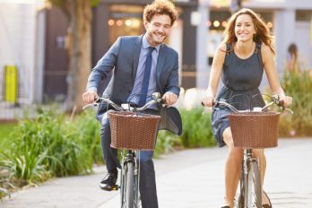 ¿Sufres de estrés? Ir en bicicleta a trabajar te ayuda a reducirlo hasta en un 52 por ciento