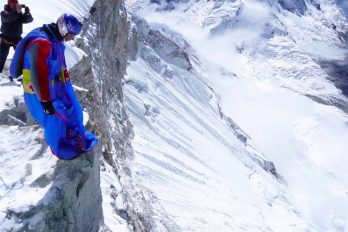Valery Rozov escaló durante cinco días el monte Huascarán (Perú) para saltar al vacío a… ¡6.725 metros sobre el nivel del mar!