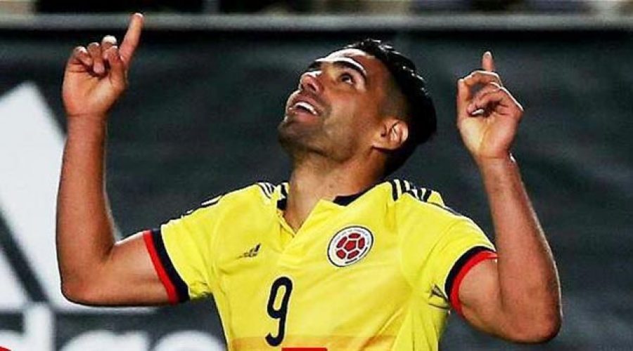 ¿Te diste cuenta de este gesto de amor de Falcao en el partido contra Paraguay?