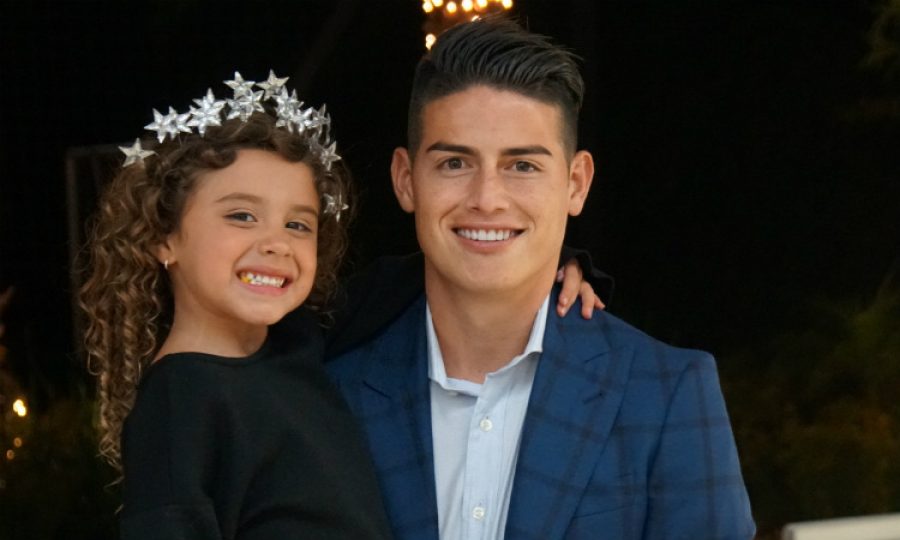 El baile de James que impresiona a todos en las redes sociales