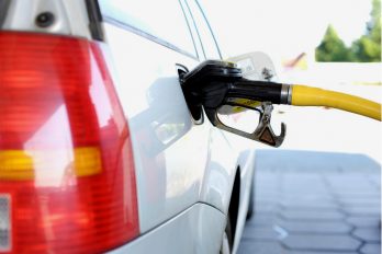 ¡Ojo conductores! la gasolina sube de precio y alcanza récord histórico. Conoce dónde venden la más costosa