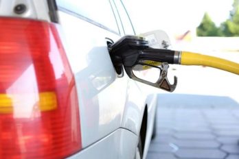 Estaciones se demoran en bajar el precio de gasolina en Colombia, ante la orden del gobierno