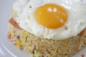 ¿Te gusta comer arroz con huevo? Descubre qué pasa en tu organismo cuando los comes
