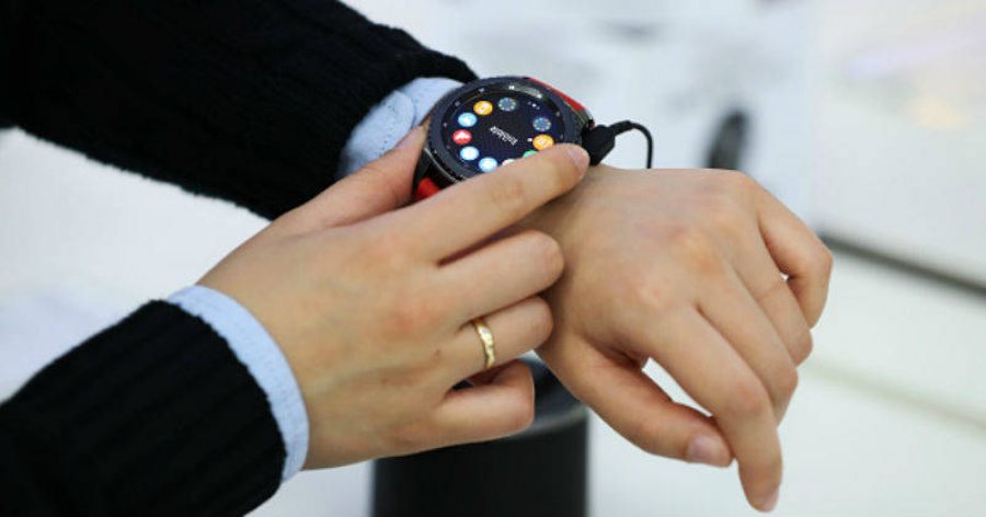 Usted podrá hacer compras desde un reloj, anillo o auto
