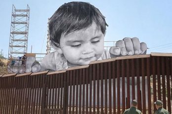 La conmovedora foto de la frontera con México que se ha vuelto viral