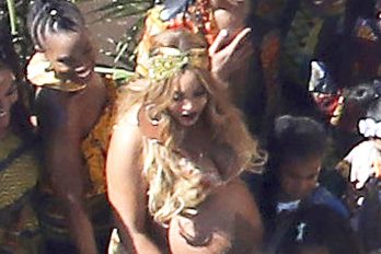 Beyoncé celebró en bikini un colorido baby shower al estilo africano