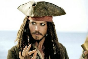 Johnny Depp reaparece como Jack Sparrow en Disneyland