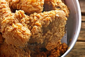 Según la ciencia este es el truco para preparar el mejor, más crujiente y sabroso pollo frito