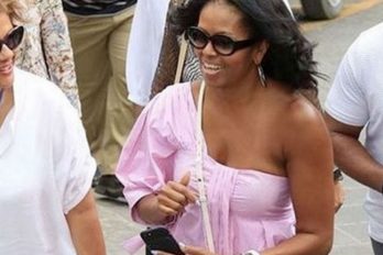 Los tops de Michelle Obama que también querrás tener para tus vacaciones