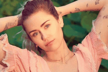 La cantante Miley Cyrus da a conocer video de ‘Malibu’